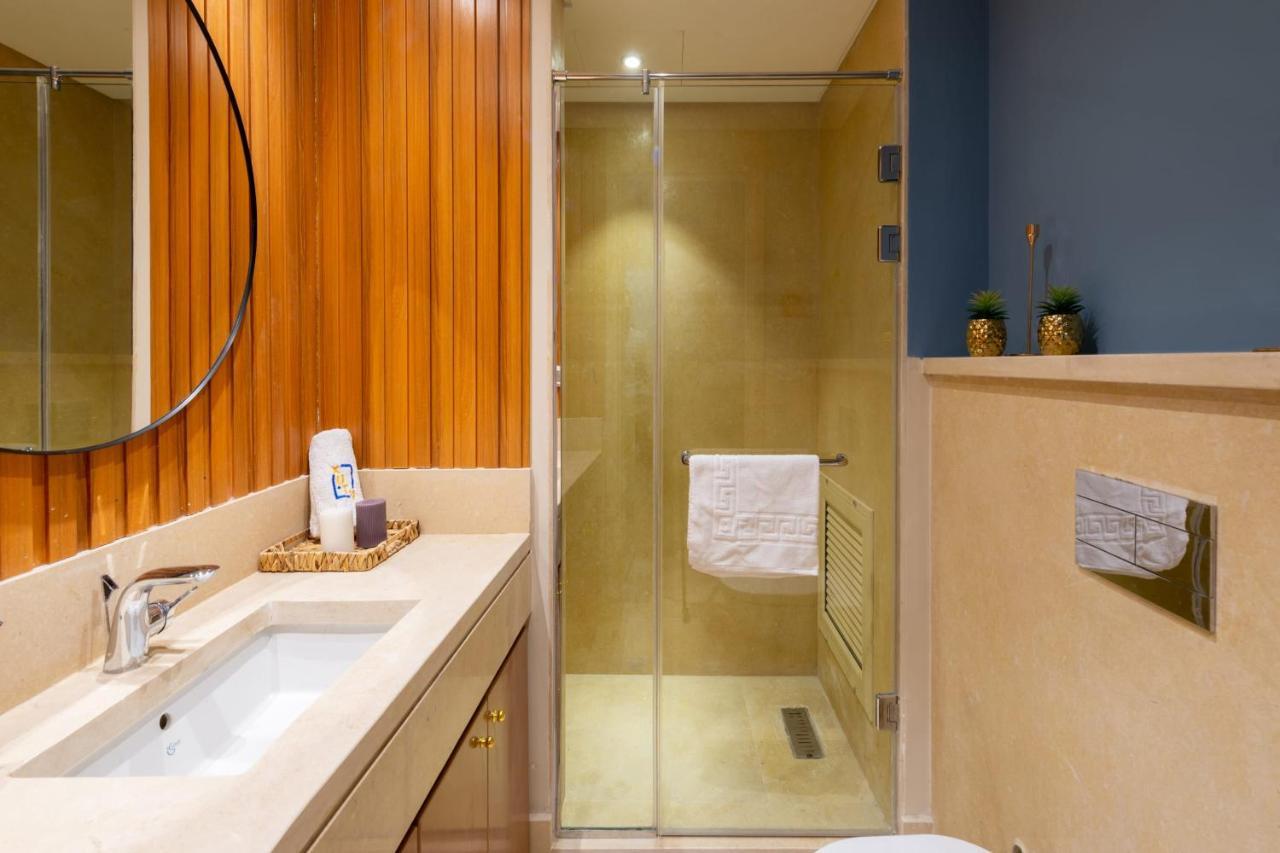 Elegant & Edgy 2 Bedroom W & Pool Mangroovy Appartement *